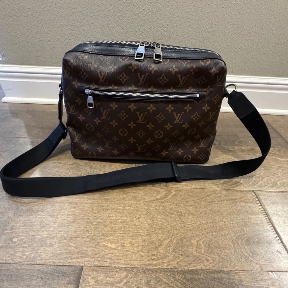 Louis Vuitton Monogram Macassar Torres GM